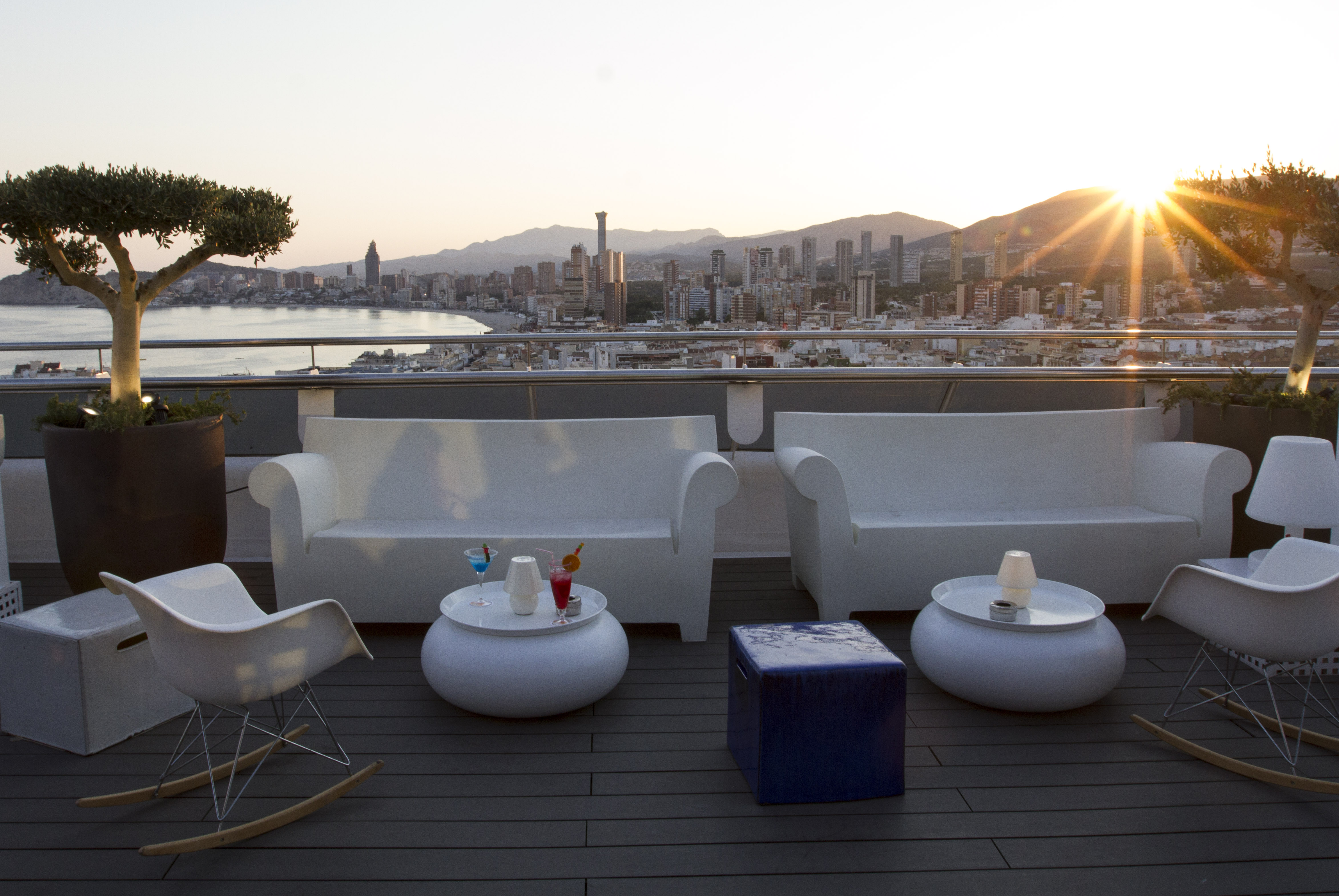 Van oud naar nieuw in Benidorm Madeira Centro**** Lauwers